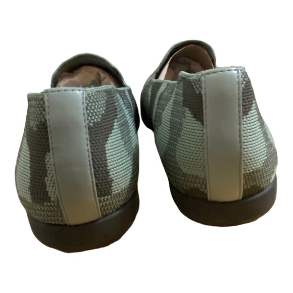 ComfortView The Madie Flat - Picture 3 of 7